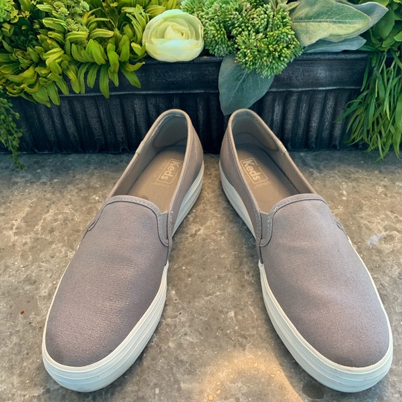 Keds Shoes - Keds slip on sneakers